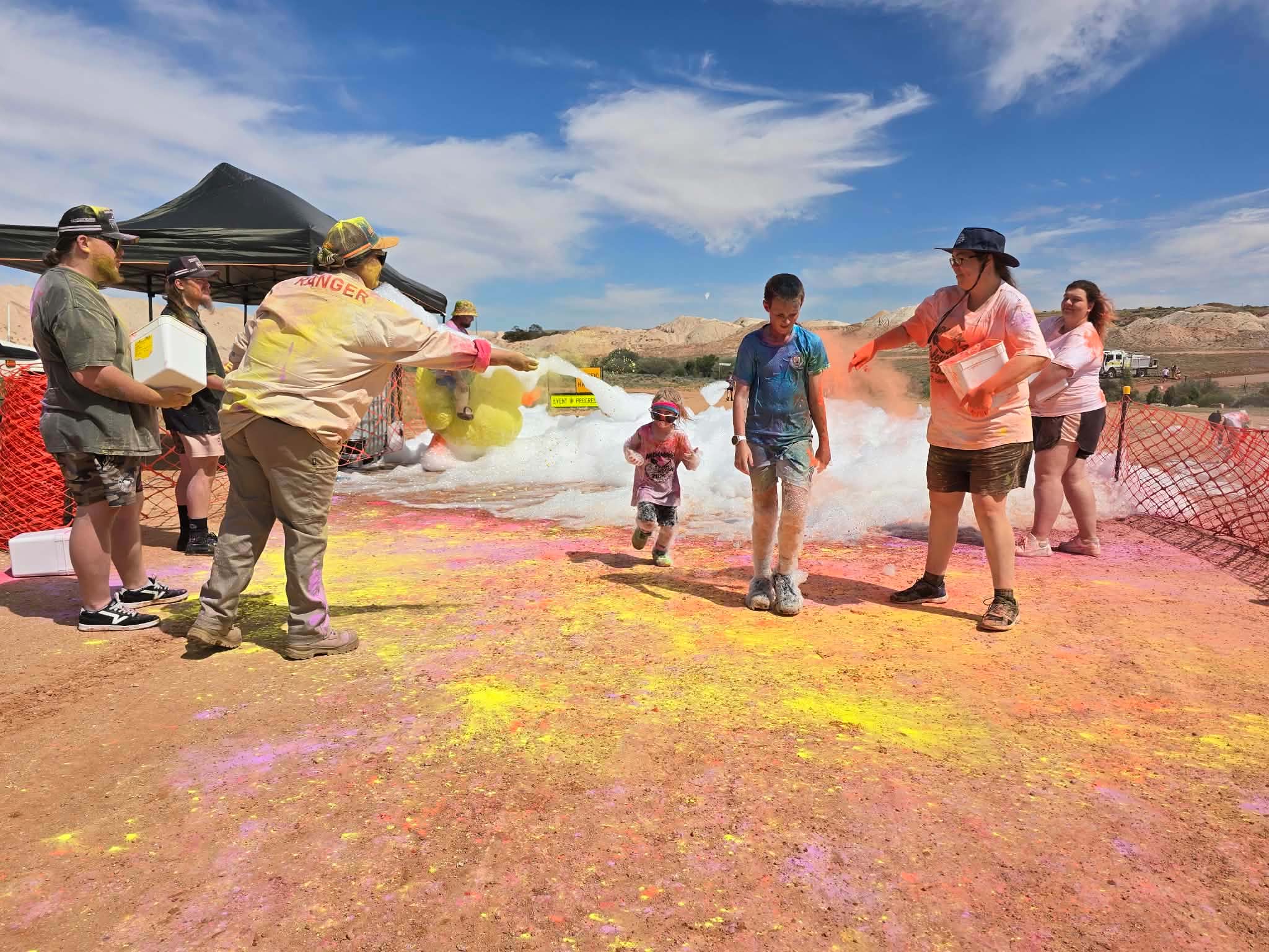 SUPPORTING THE COMMUNITY | ANDAMOOKA COLOUR RUN